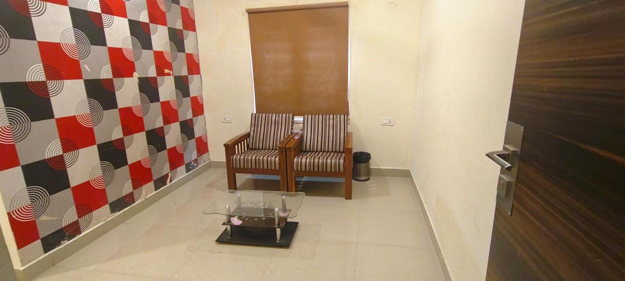 Hotel Admire Suite Chennai Room photo