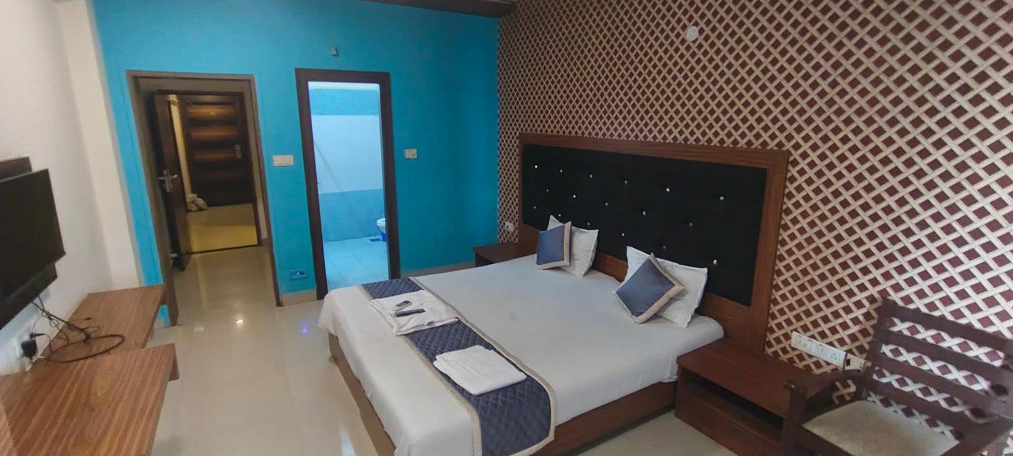 Hotel Admire Suite Chennai Exterior photo